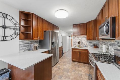 7185 Lake Shore Boulevard Mentor OH 44060