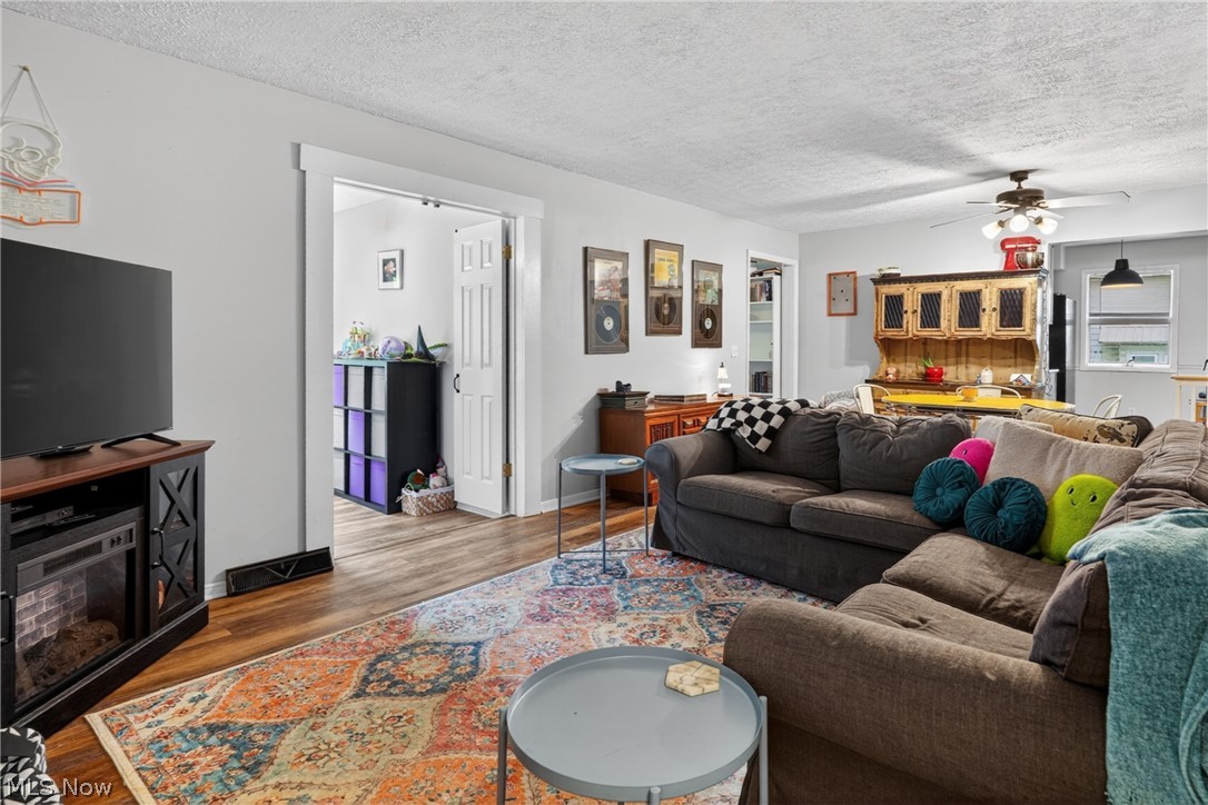 538 W Park Avenue Columbiana OH 44408