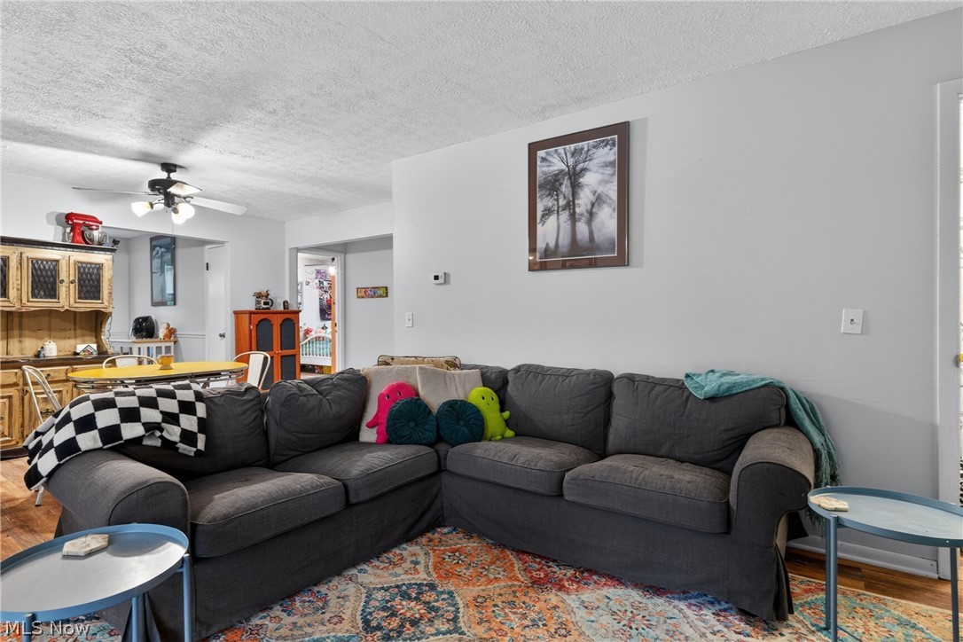 538 W Park Avenue Columbiana OH 44408