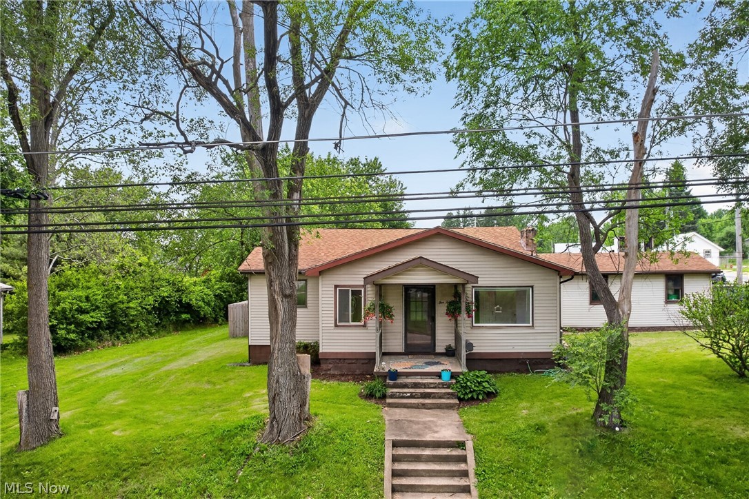 538 W Park Avenue Columbiana OH 44408