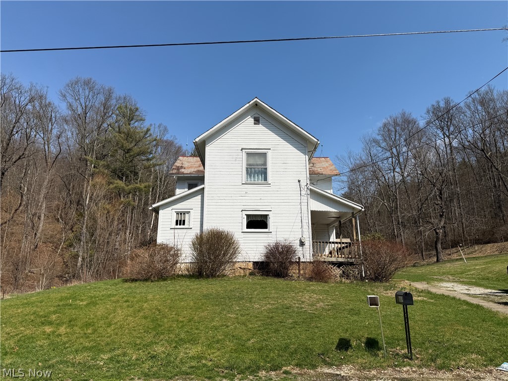 6809 Leonhard Hill Road SW Port Washington OH 43837