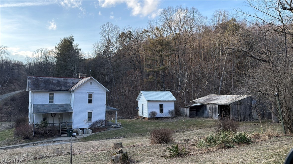 6809 Leonhard Hill Road SW Port Washington OH 43837
