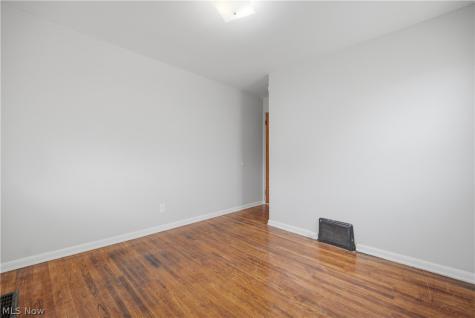 2806 Harmont Avenue NE Canton OH 44705
