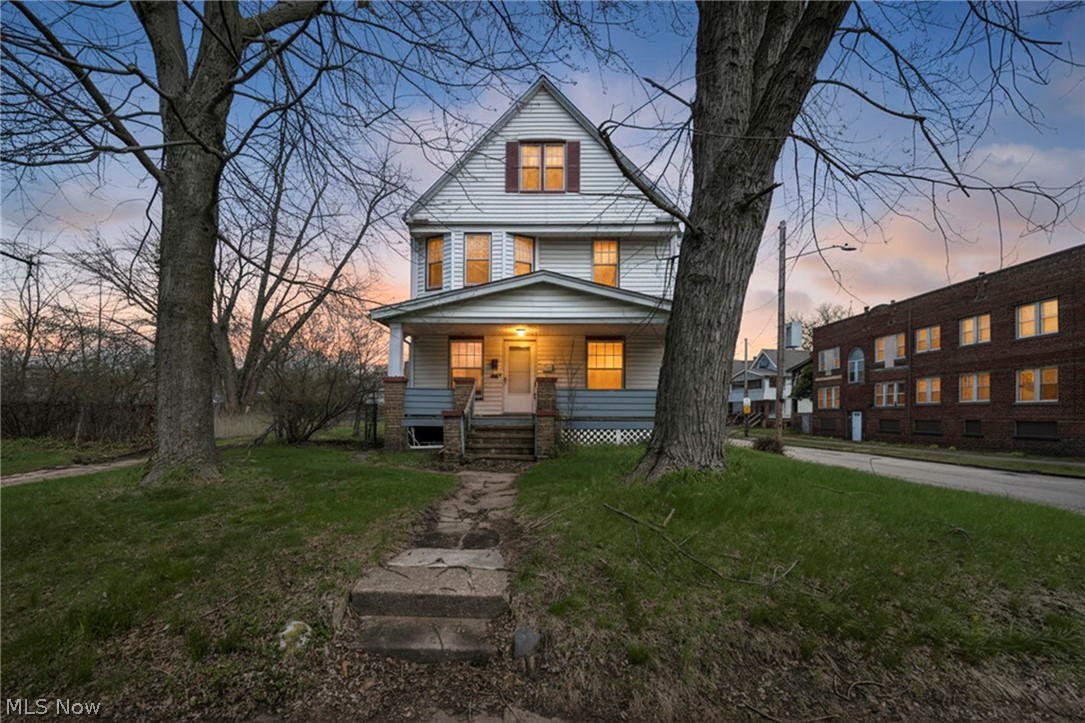 14819 Westropp Avenue Cleveland OH 44110