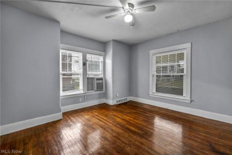14819 Westropp Avenue Cleveland OH 44110