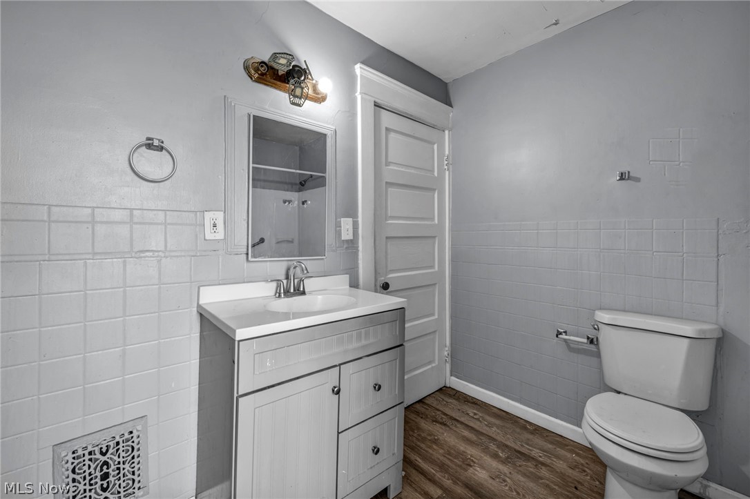 14819 Westropp Avenue Cleveland OH 44110