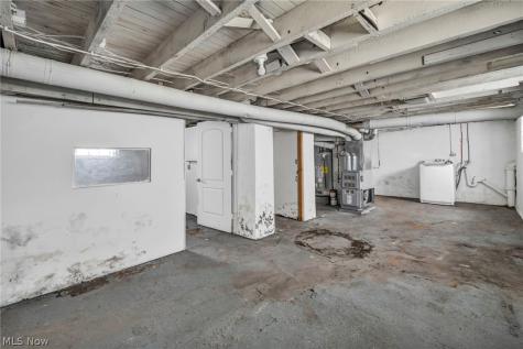 14819 Westropp Avenue Cleveland OH 44110