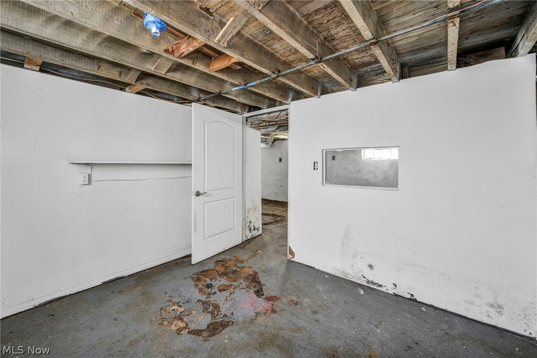 14819 Westropp Avenue Cleveland OH 44110