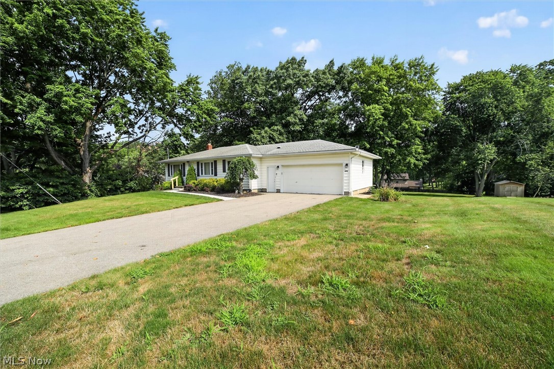 673 Knollwood Drive Green OH 44685