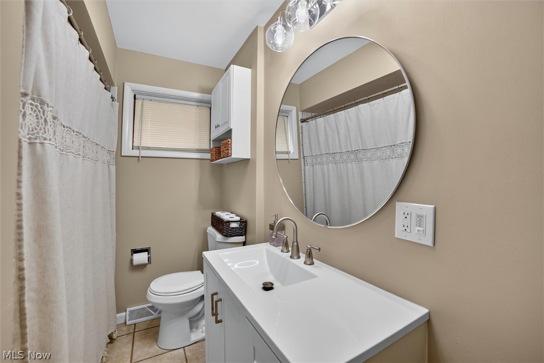 673 Knollwood Drive Green OH 44685