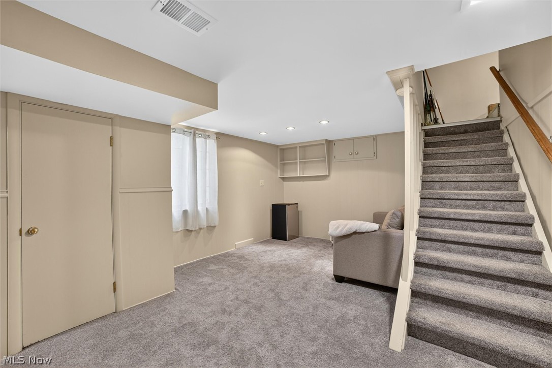 673 Knollwood Drive Green OH 44685