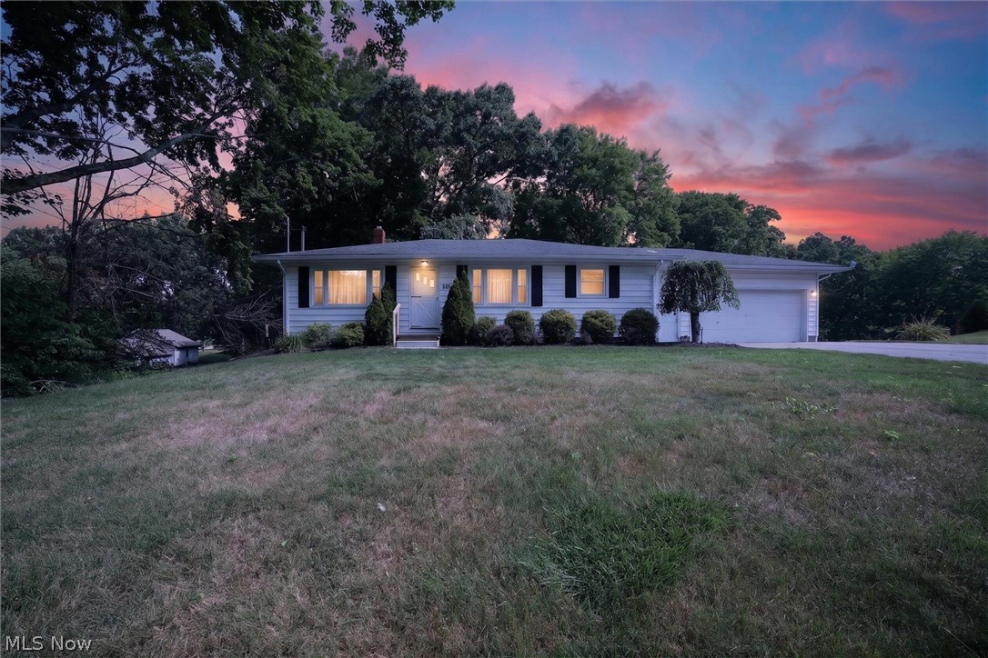 673 Knollwood Drive Green OH 44685