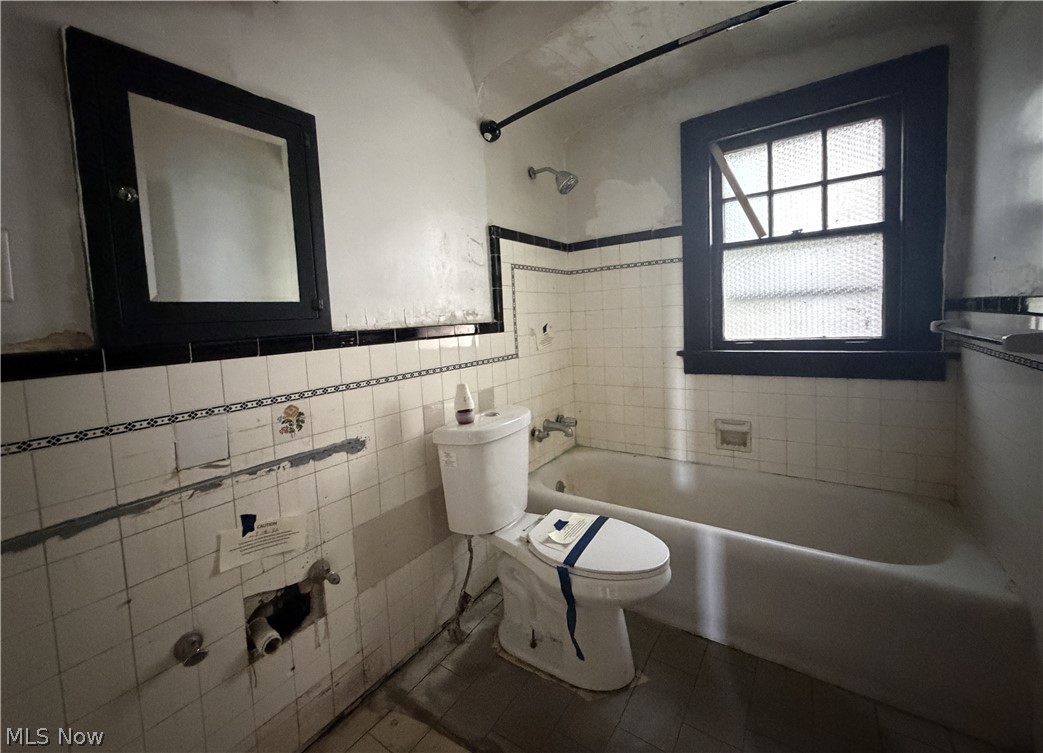 8127 Garfield Boulevard Garfield Heights OH 44125