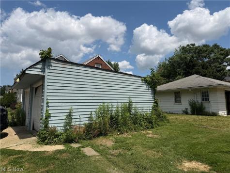 8127 Garfield Boulevard Garfield Heights OH 44125