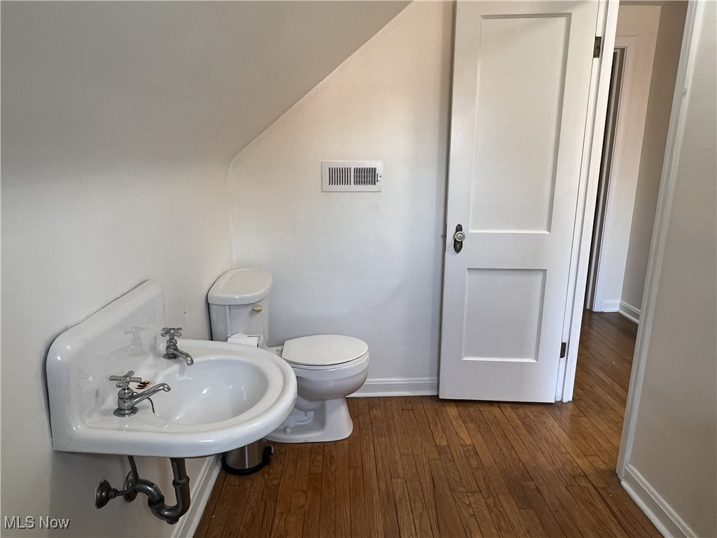 2399 Edgerton Road University Heights OH 44118