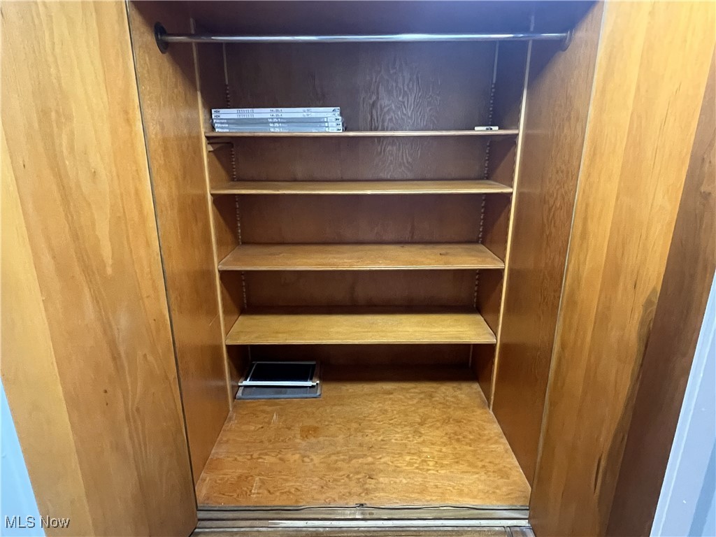 2399 Edgerton Road University Heights OH 44118