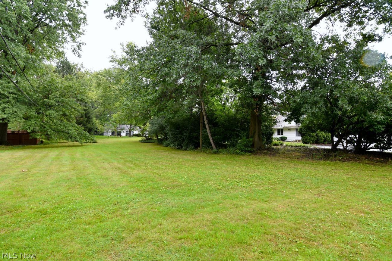 22675 Canterbury Lane Shaker Heights OH 44122