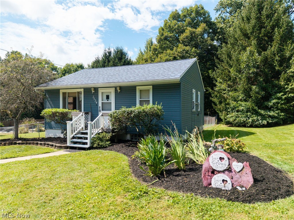 7524 N 7th Avenue Clinton OH 44216