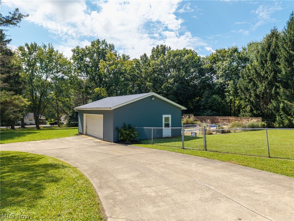 7524 N 7th Avenue Clinton OH 44216