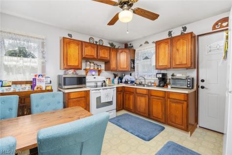 7524 N 7th Avenue Clinton OH 44216