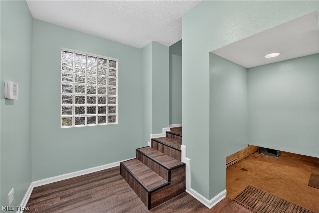 7915 Hill Church Street SE East Canton OH 44730