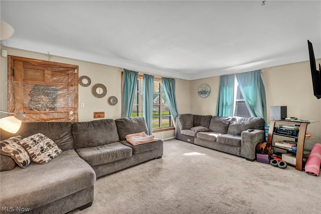 15812 Grant Avenue Maple Heights OH 44137