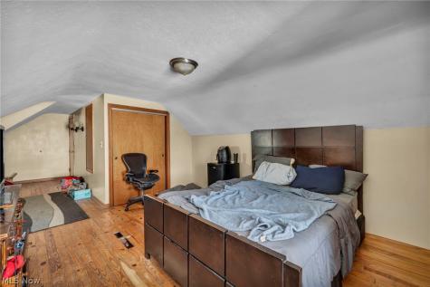 15812 Grant Avenue Maple Heights OH 44137
