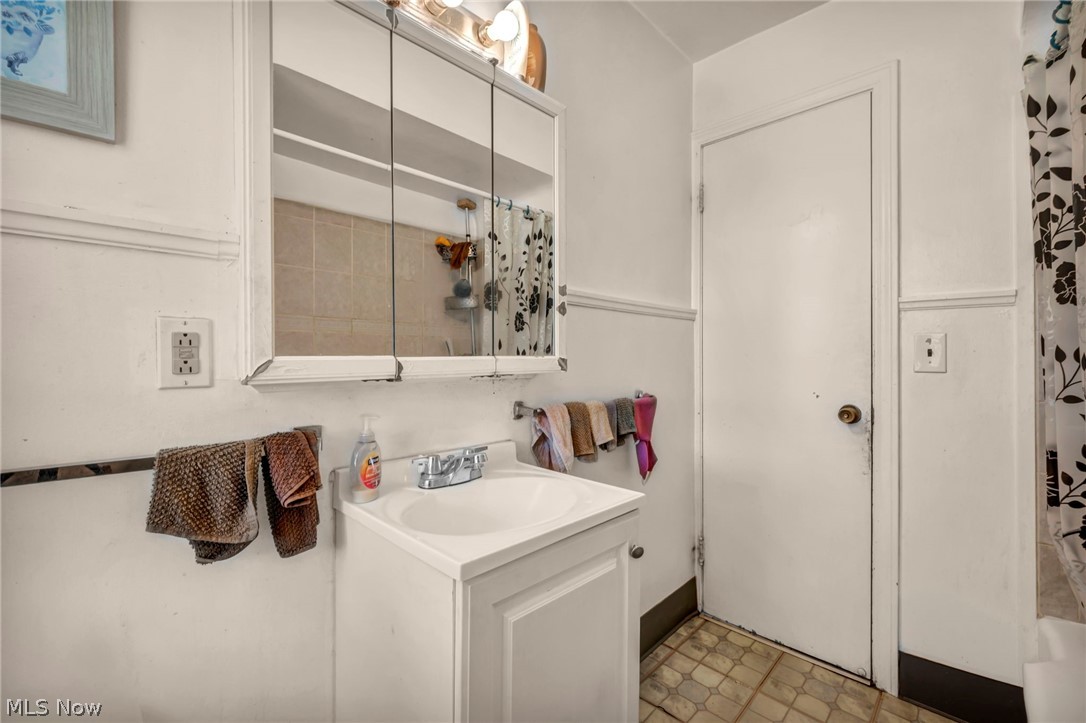 15812 Grant Avenue Maple Heights OH 44137