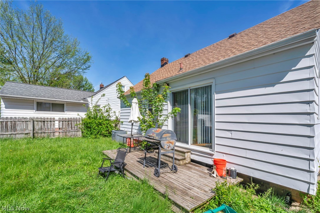15812 Grant Avenue Maple Heights OH 44137