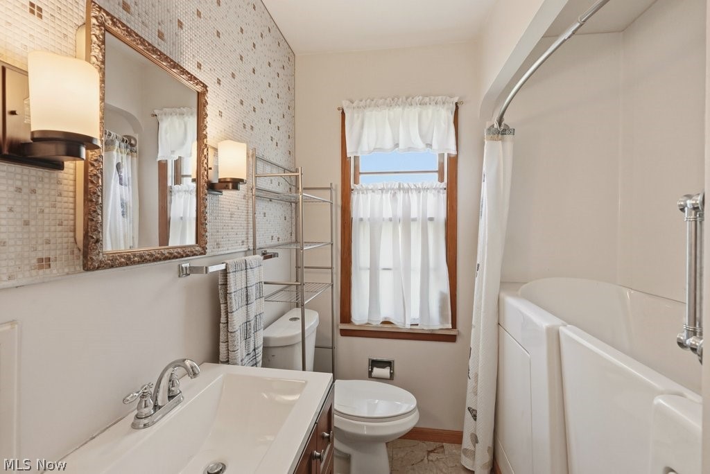 125 Meadowlane Road Seven Hills OH 44131