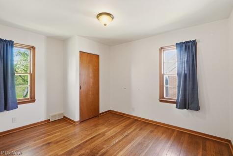 125 Meadowlane Road Seven Hills OH 44131
