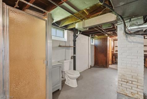 125 Meadowlane Road Seven Hills OH 44131
