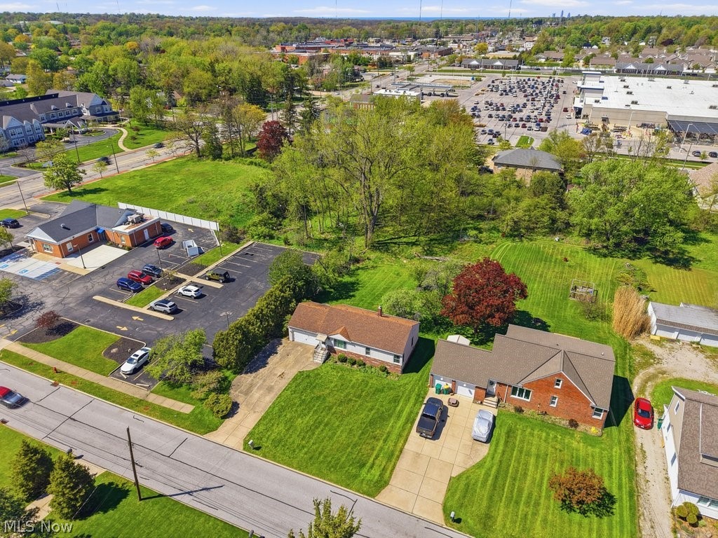 125 Meadowlane Road Seven Hills OH 44131