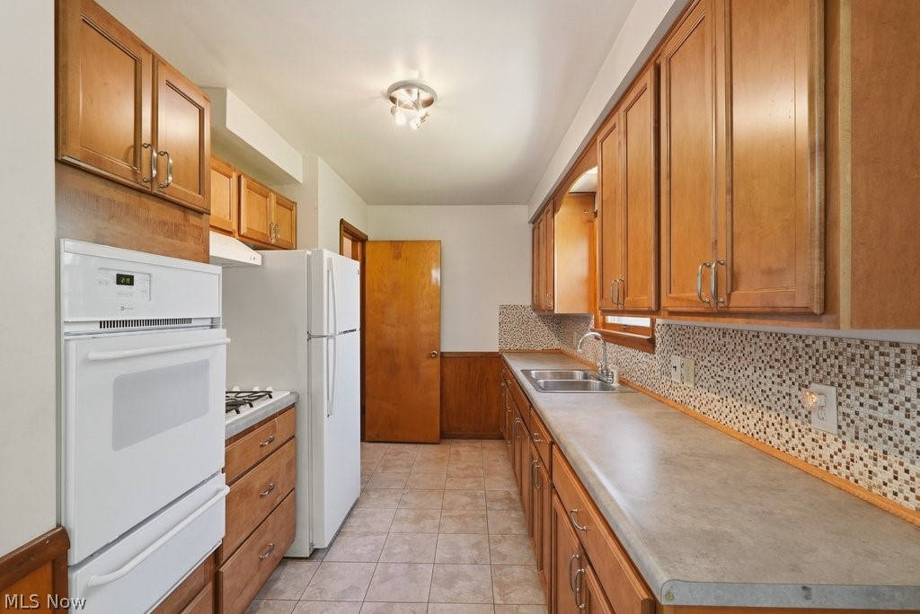 125 Meadowlane Road Seven Hills OH 44131