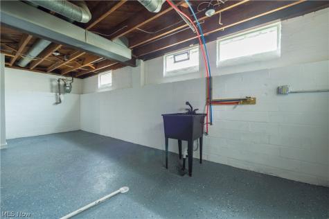 12416 Mortimer Avenue Cleveland OH 44111