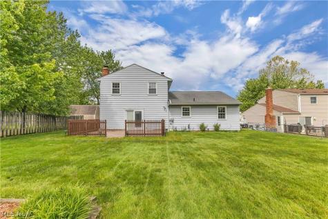 1913 Alcott Lane Brunswick OH 44212