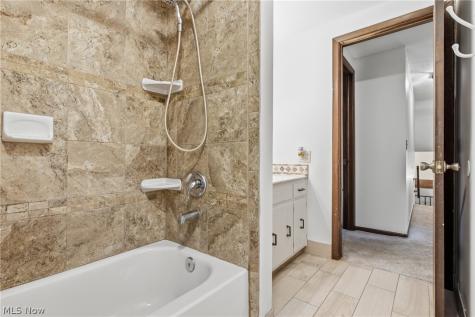 1148 Krndia Court Brunswick OH 44212