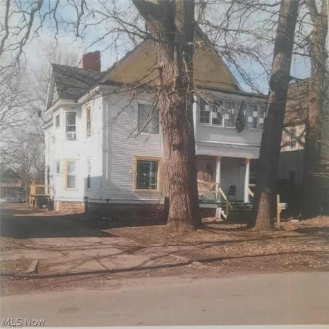 433 Olive Street Warren OH 44483