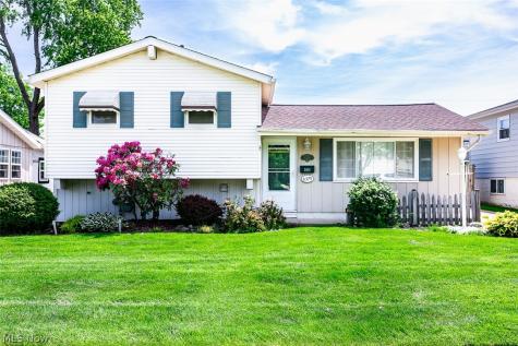 6379 Edgehurst Drive Brook Park OH 44142