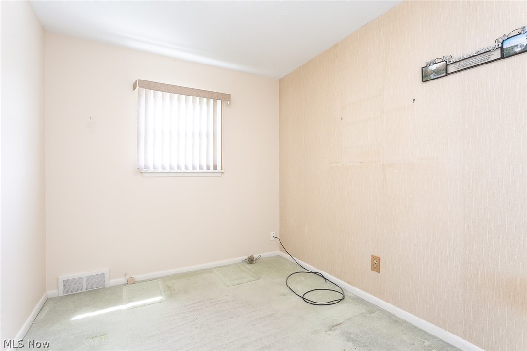 6379 Edgehurst Drive Brook Park OH 44142