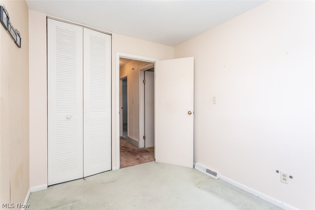 6379 Edgehurst Drive Brook Park OH 44142