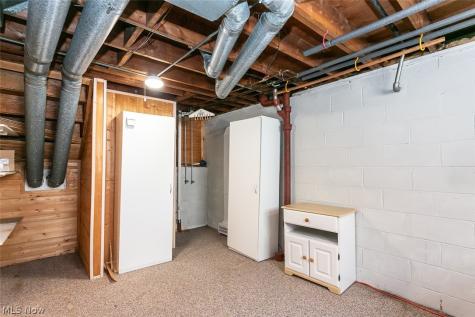 6379 Edgehurst Drive Brook Park OH 44142