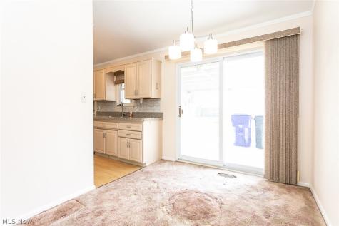 6379 Edgehurst Drive Brook Park OH 44142