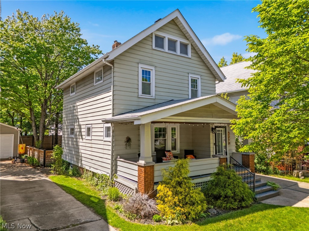 2218 Wyandotte Avenue Lakewood OH 44107