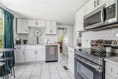 2218 Wyandotte Avenue Lakewood OH 44107