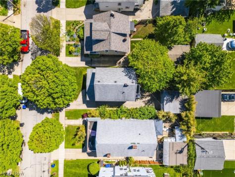 2218 Wyandotte Avenue Lakewood OH 44107