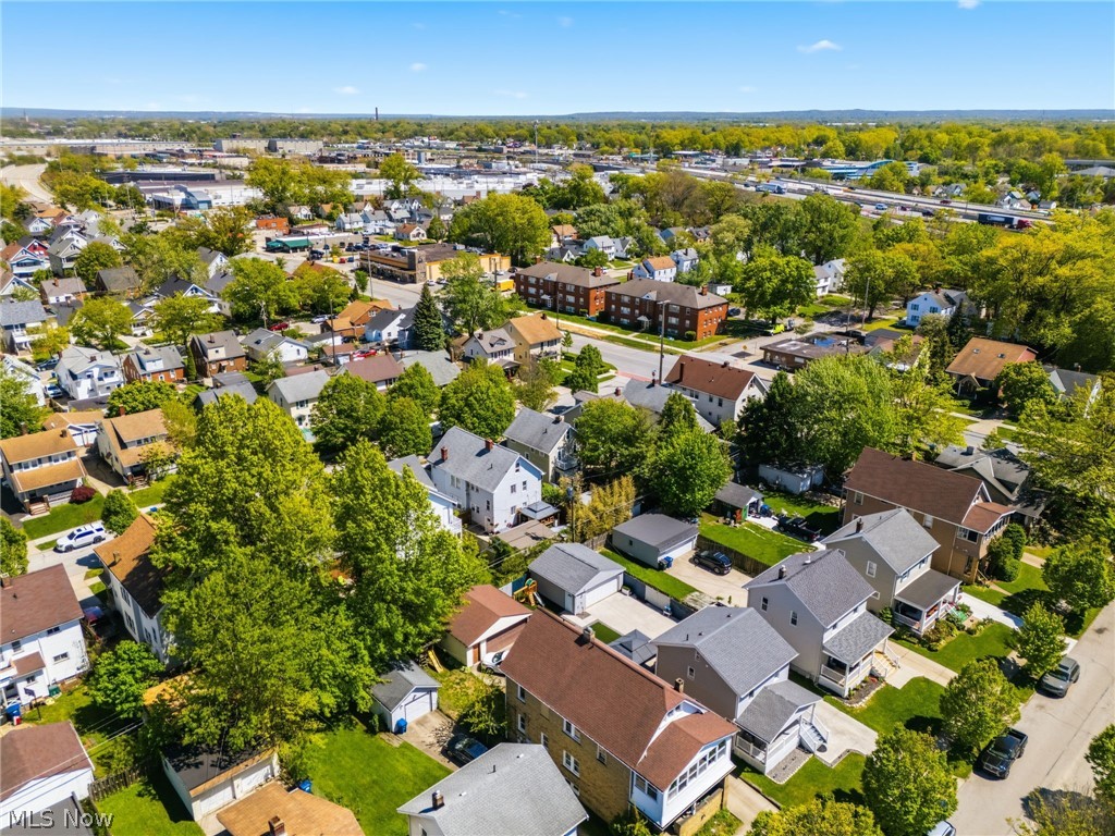 2218 Wyandotte Avenue Lakewood OH 44107