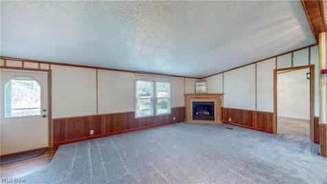 1125 S Johnson Road Sebring OH 44672