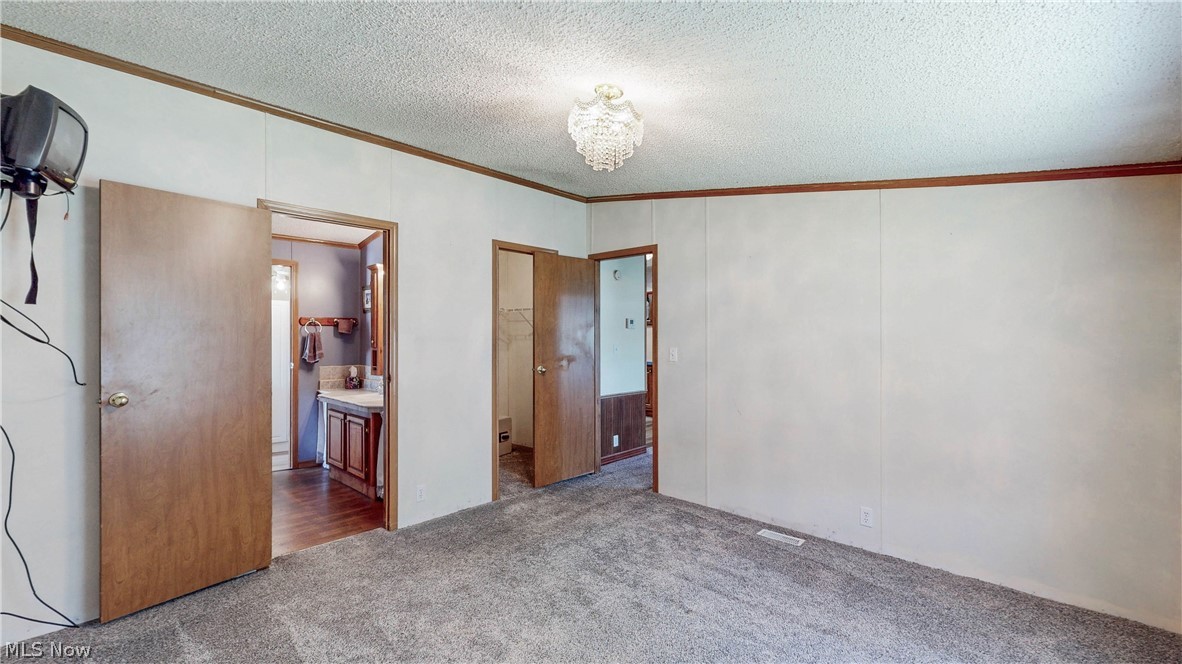 1125 S Johnson Road Sebring OH 44672