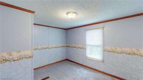 1125 S Johnson Road Sebring OH 44672